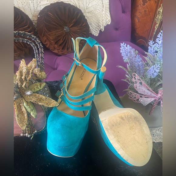 Shoe Dazzle teal 5inch dress shoes, Worn once - Picture 2 of 4